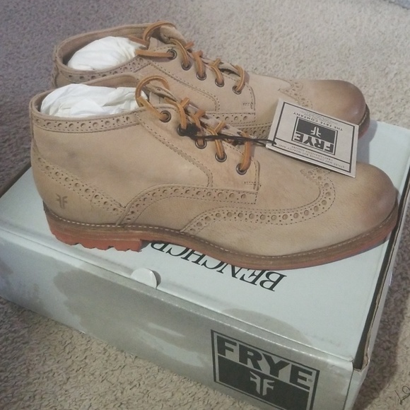 Frye Phillip Lug Wingtip Chukka - Picture 5 of 8